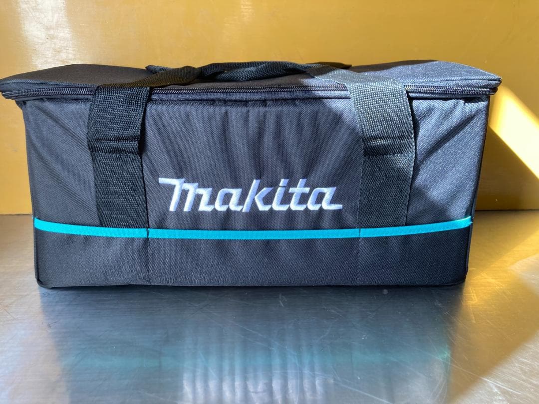 マキタ makita 10.8V コードレス掃除機 充電式クリーナー
