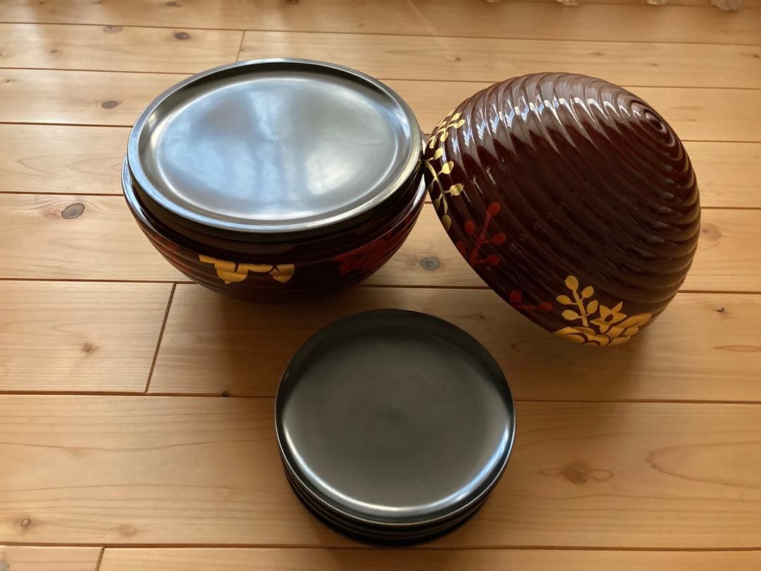 いちご♡象彦 漆器 菓子器・喰籠 花柄金彩