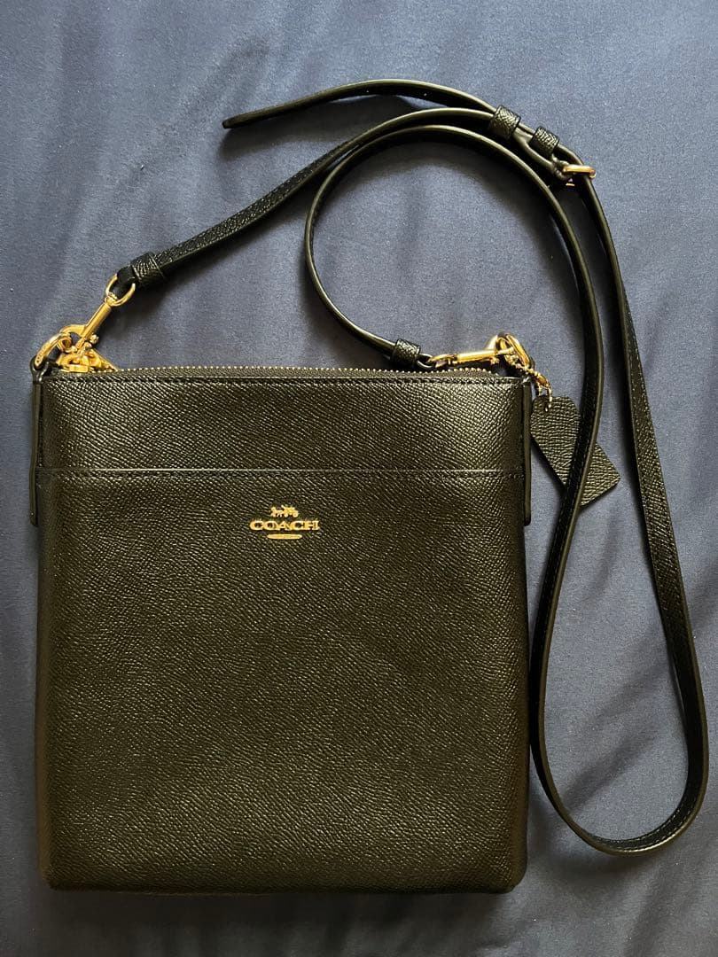 COACH ショルダーバッグ　縦型