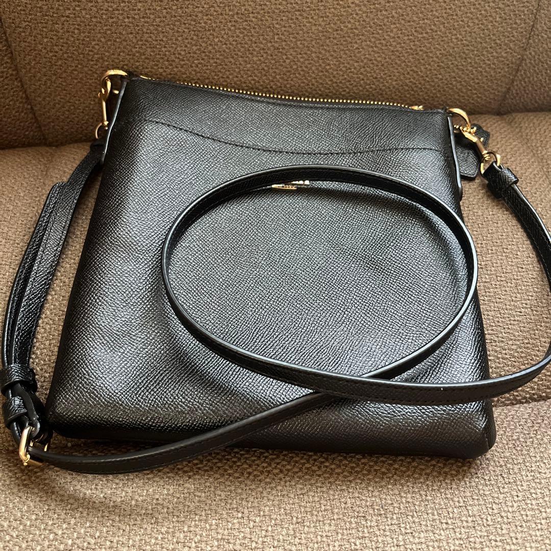 COACH ショルダーバッグ　縦型