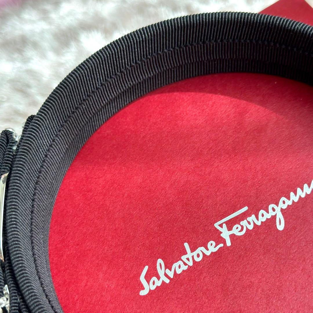 フェラガモ Salvatore Ferragamo カチューシャ ヴァラ・リボン