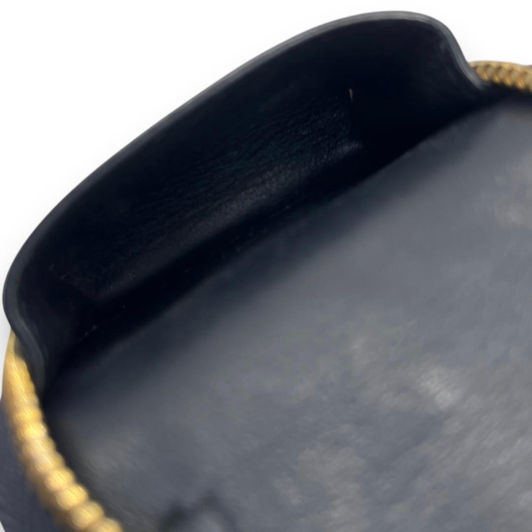 美品■クリスチャンディオール　AirPodsケース　キーホルダー　総柄　チャーム