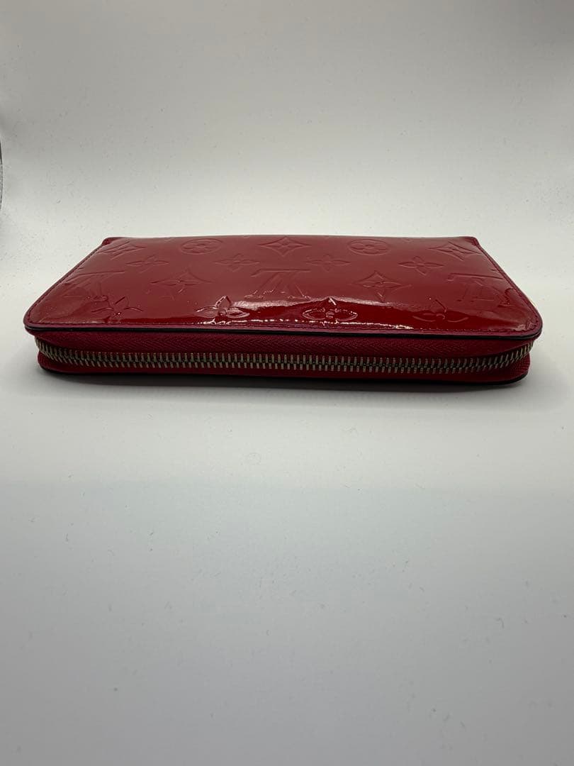 ルイヴィトン モノグラム ヴェルニ ジッピーウォレット ラウンドファスナー