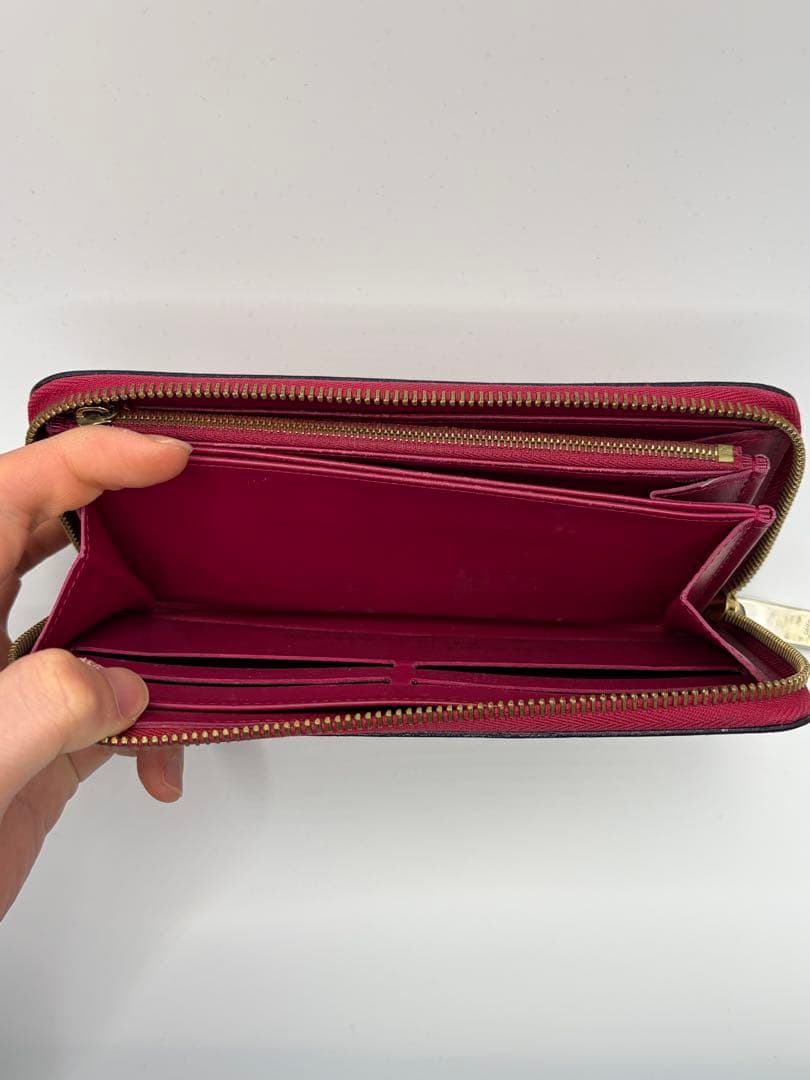 ルイヴィトン モノグラム ヴェルニ ジッピーウォレット ラウンドファスナー