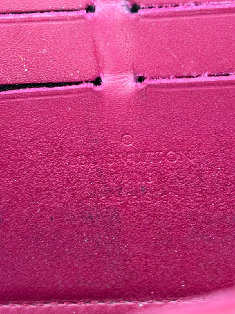 ルイヴィトン モノグラム ヴェルニ ジッピーウォレット ラウンドファスナー