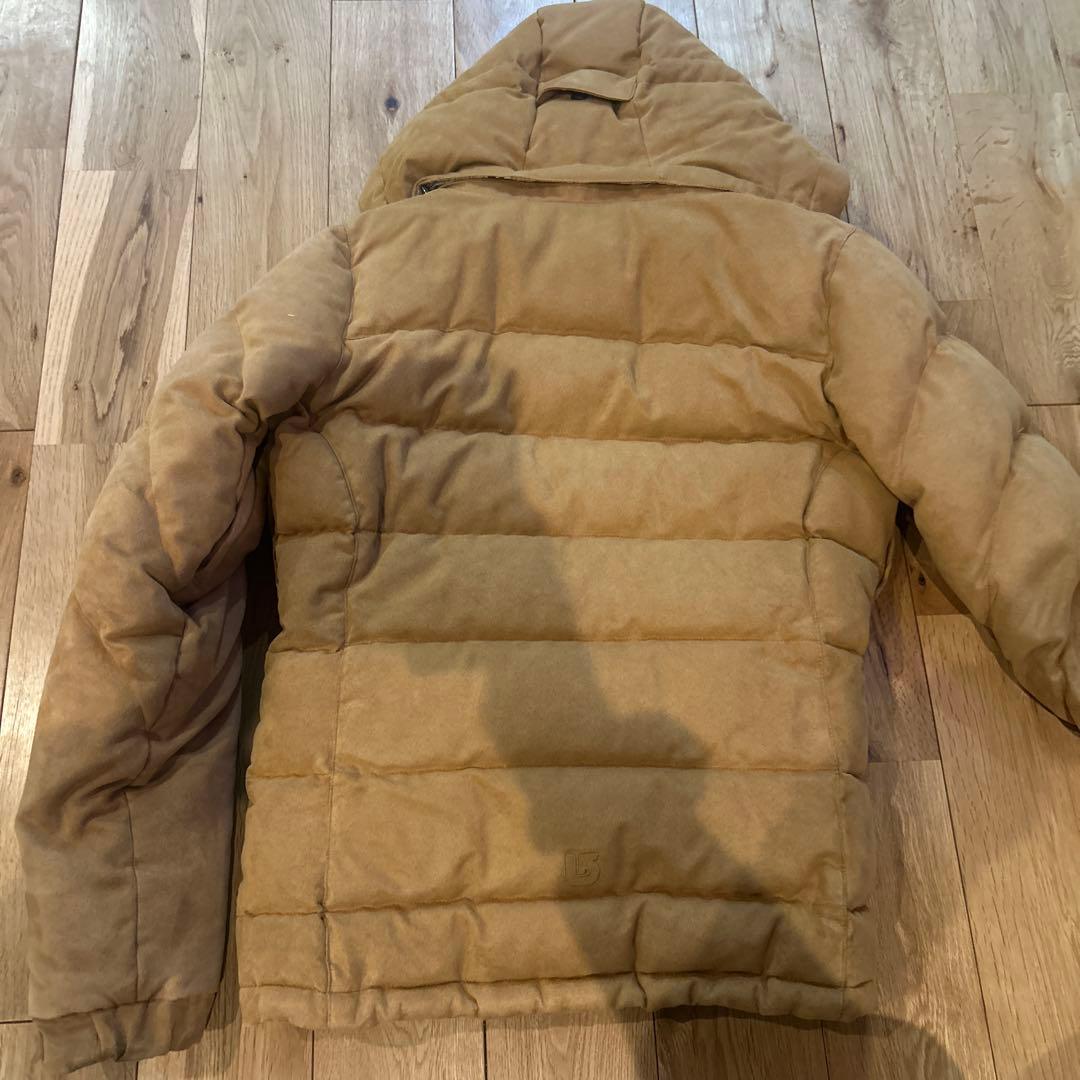 レアBURTON スノーウェア　ダウン　ユニセックスM