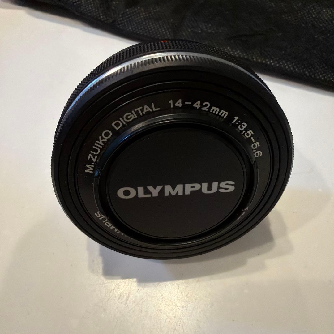 大幅値下げ！！【美品】OLYMPUS OM-D Mark2 ミラーレス一眼カメラ