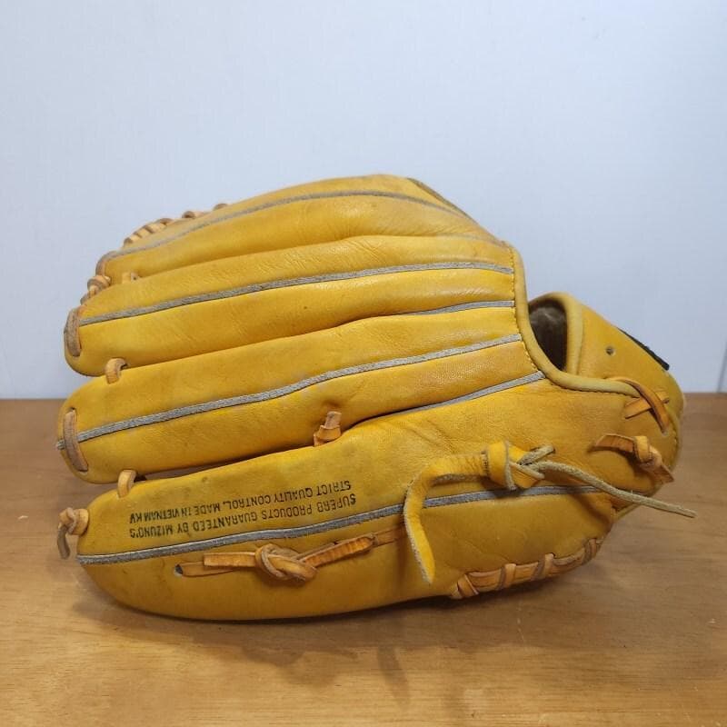 ミズノ イチローモデル 初期版 限定品 Mマークラベル 外野用 軟式グローブ