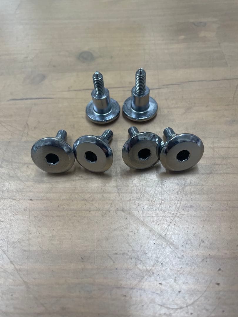 ホンダ純正CBR400Fタペットカバーメッキボルト6個中古