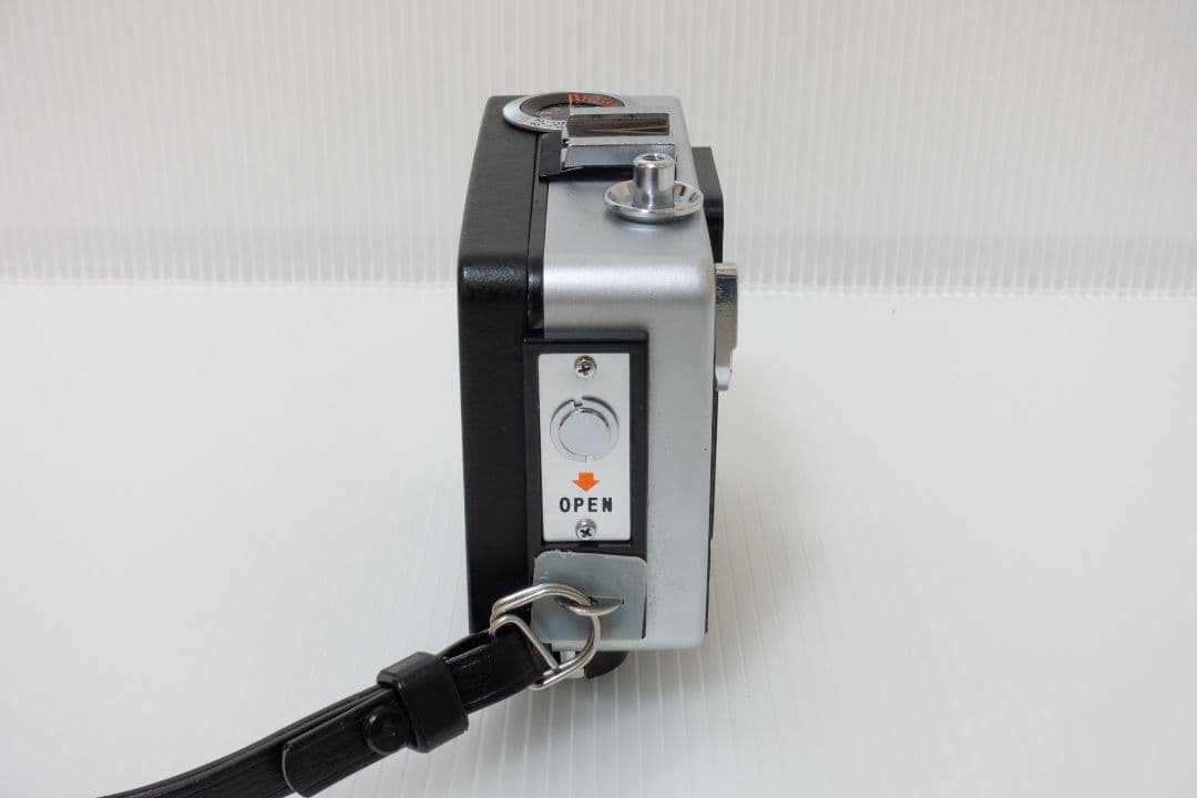 ④【美品・整備済品】RICOH AUTO HALF SE2 「ライカ風貼り革」