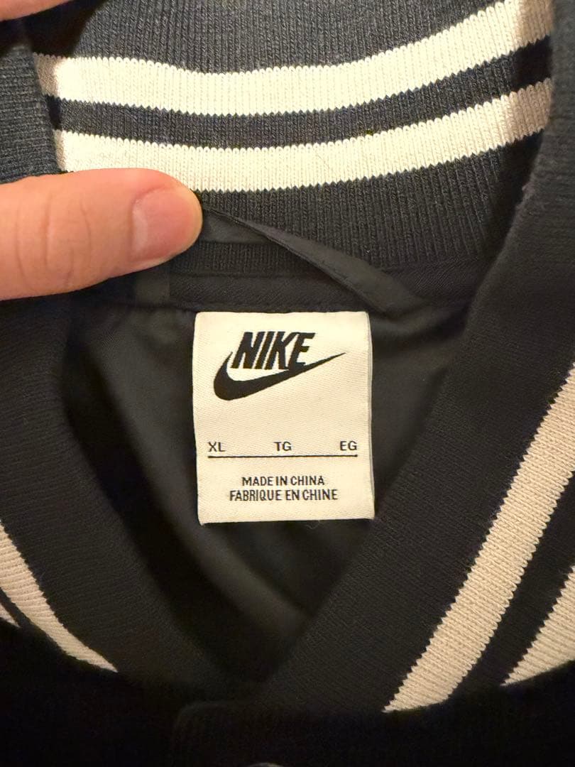 真。、ナイキ アトモス ボンバージャケット トレンド スタジャン