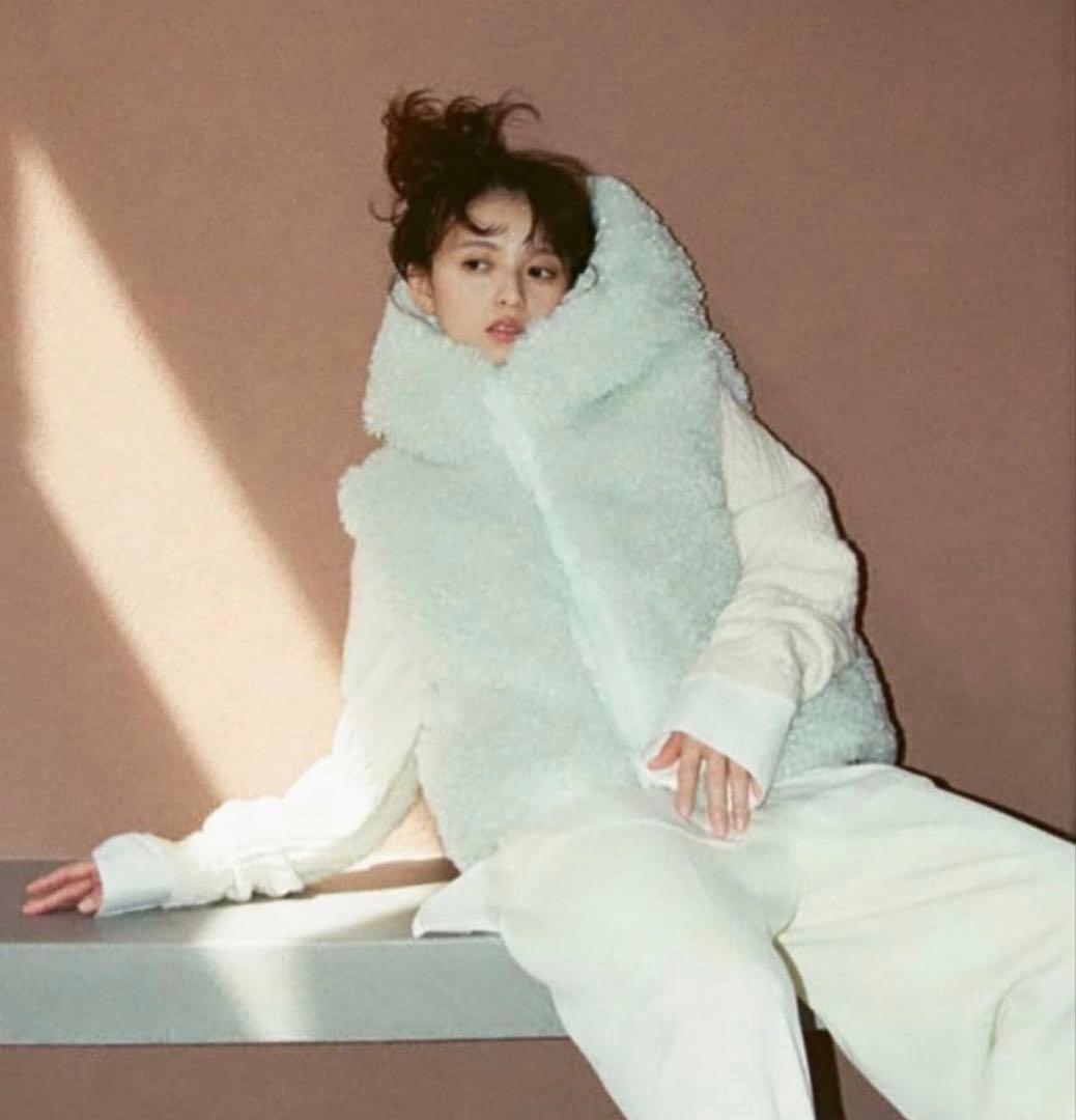 ありのまま　SAVE THE DUCK 新品フード付きベスト