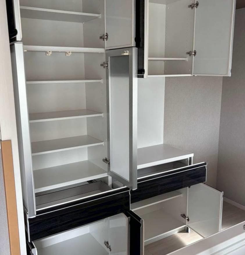 タカラスタンダード / W1650×H2295 / カップボード / ホーロー扉