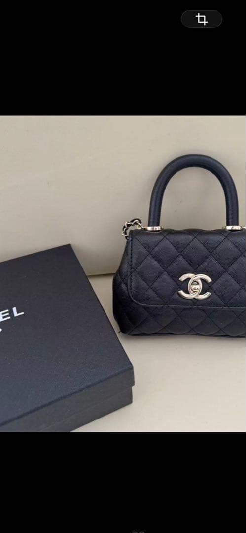 CHANEL キルティングハンドバッグ 黒ノベルティ