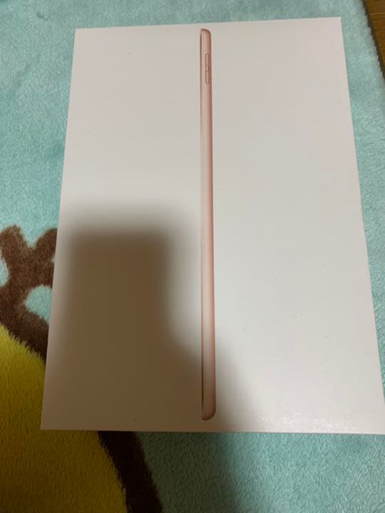 バ*シ様 第7世代 iPad Wi-Fi 32GB 10.2インチ