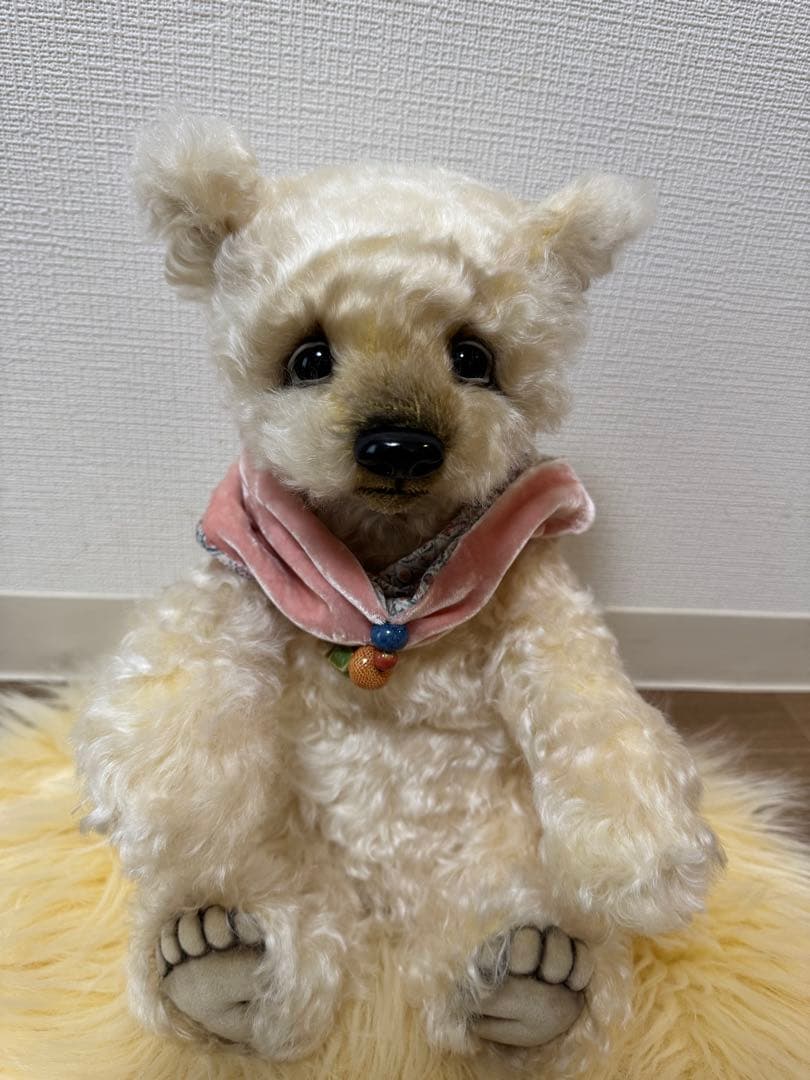 【最終価格】海外作家様作　クリーム色のテディベア