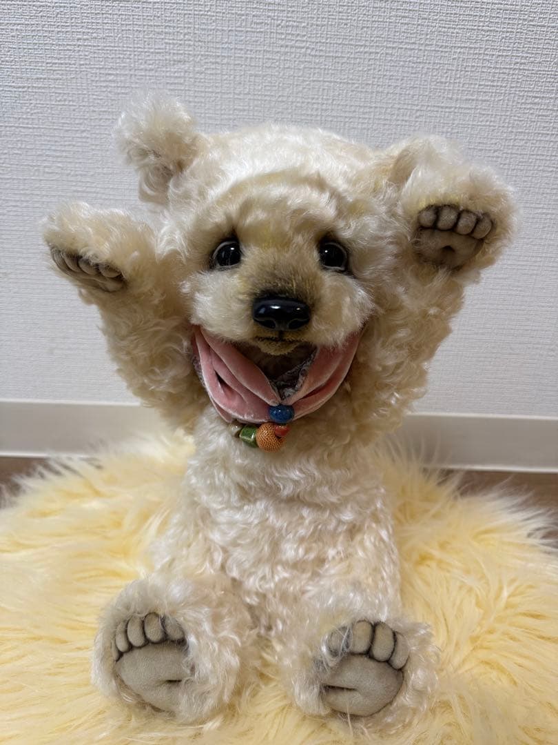 【最終価格】海外作家様作　クリーム色のテディベア