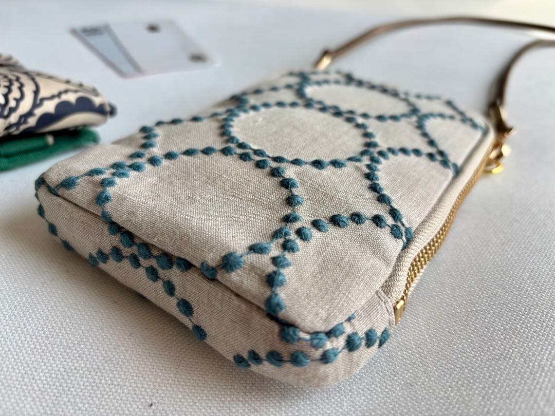 再販❗️【スマホショルダー】ミナペルホネン タンバリン ベージュ×ブルーグレイ