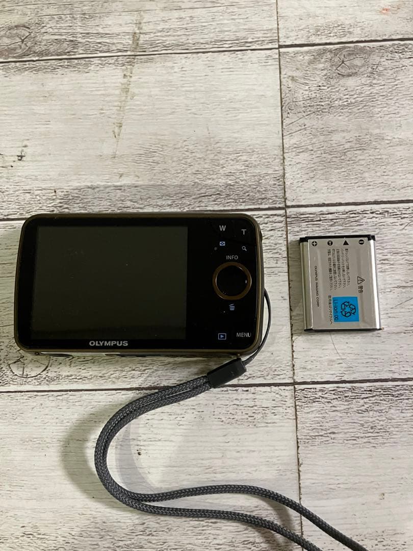 OLYMPUS VH-210 コンパクトデジタルカメラ