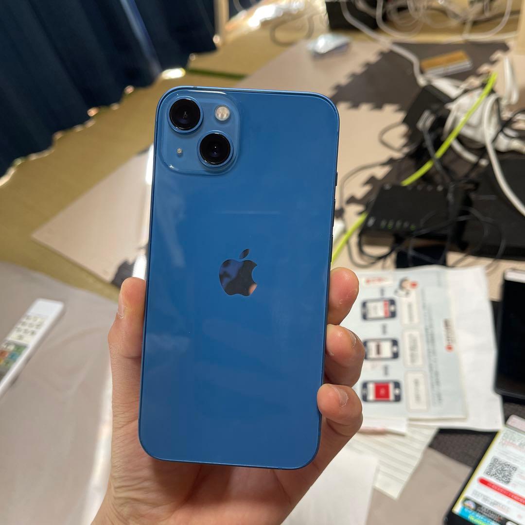 Apple iPhone 13 本体 ブルー