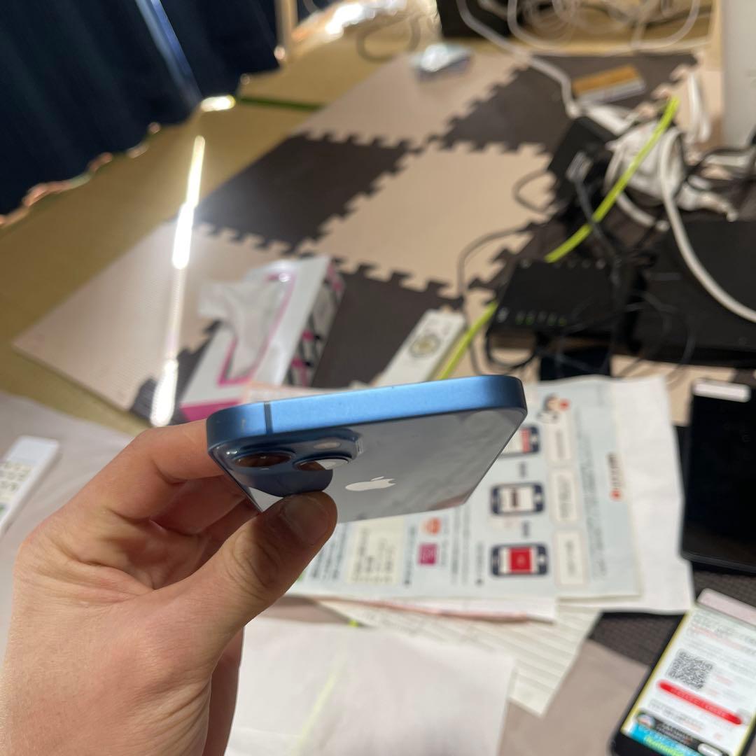 Apple iPhone 13 本体 ブルー