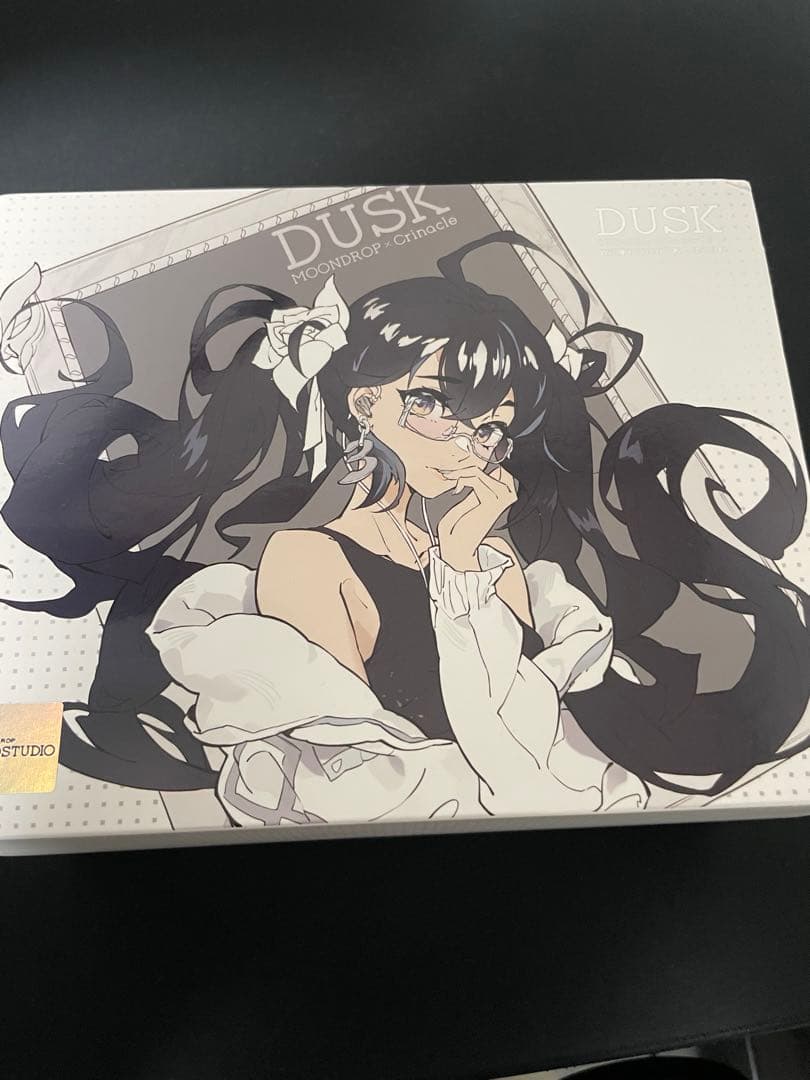 イヤホン MoonDrop Dusk