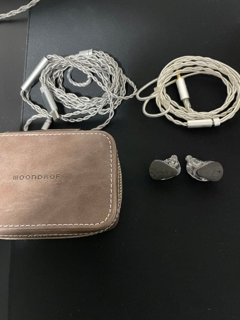 イヤホン MoonDrop Dusk