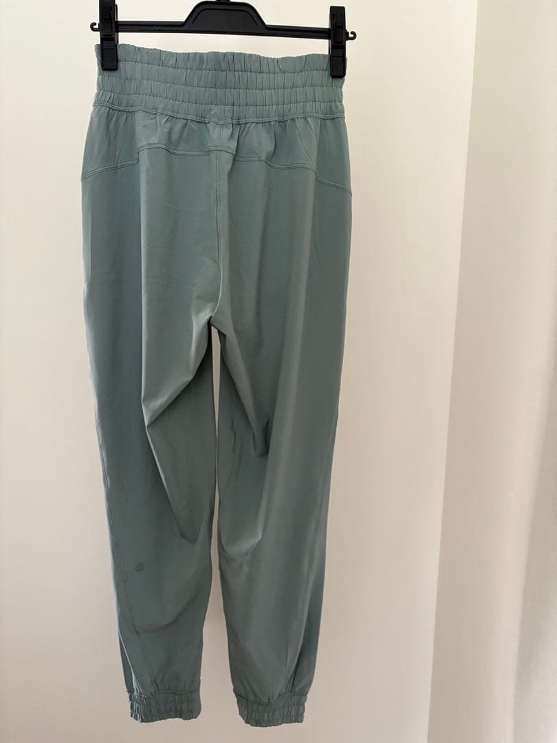 ルルレモン ジョガーパンツ