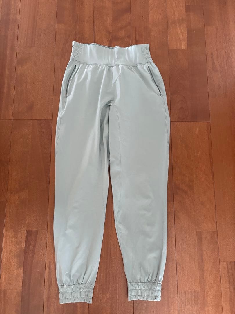 ルルレモン ジョガーパンツ