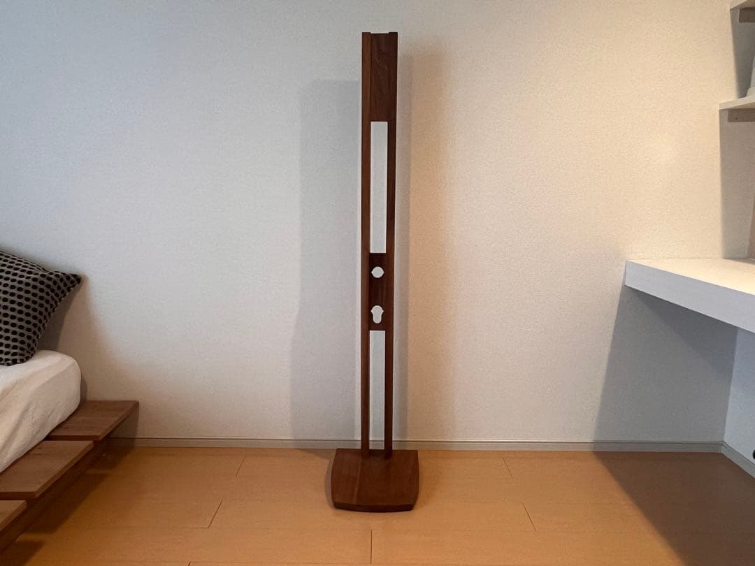 ナガノインテリア RA017 掃除機スタンド 木製 無垢 ウォールナット