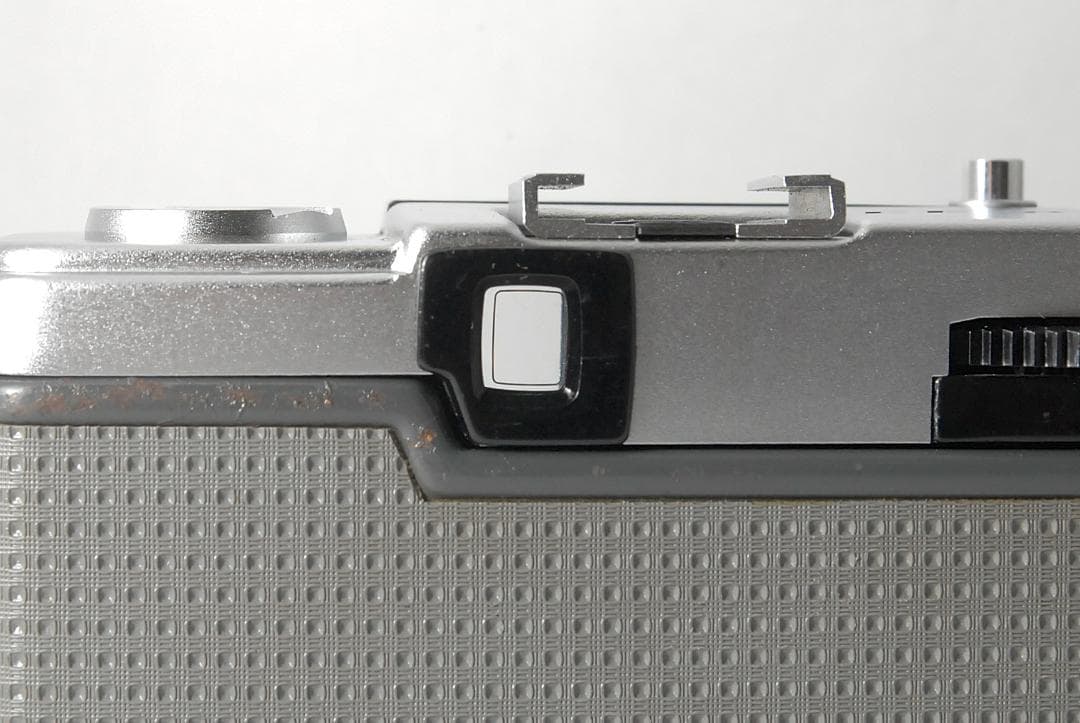 オリンパス OLYMPUS-PEN EE-2 ハーフサイズフィルムカメラ