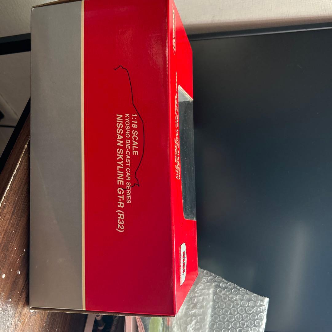 京商 1/18 カルソニック スカイライン GT-R