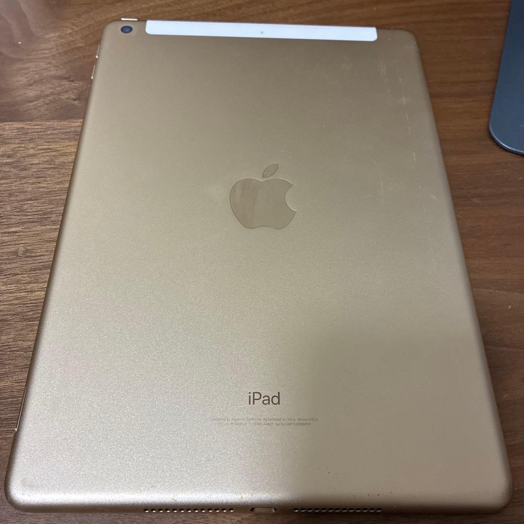 iPad 第5世代　32GB ゴールド　Wi-Fi cellularモデル