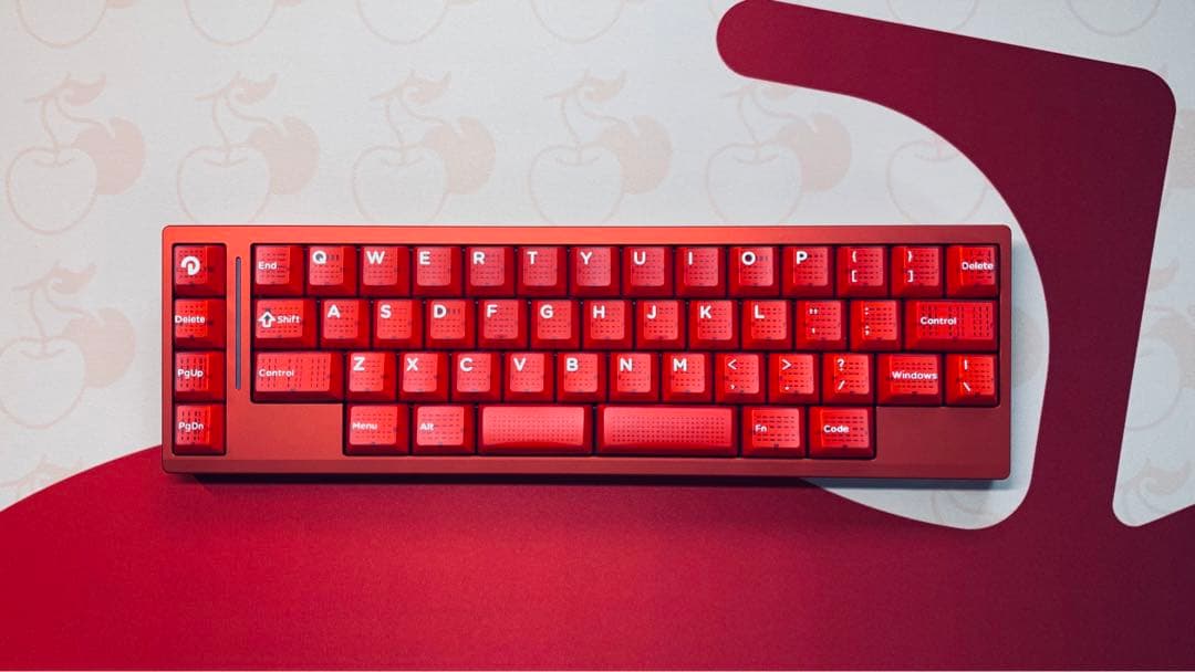 自作キーボード　delta50% レッド