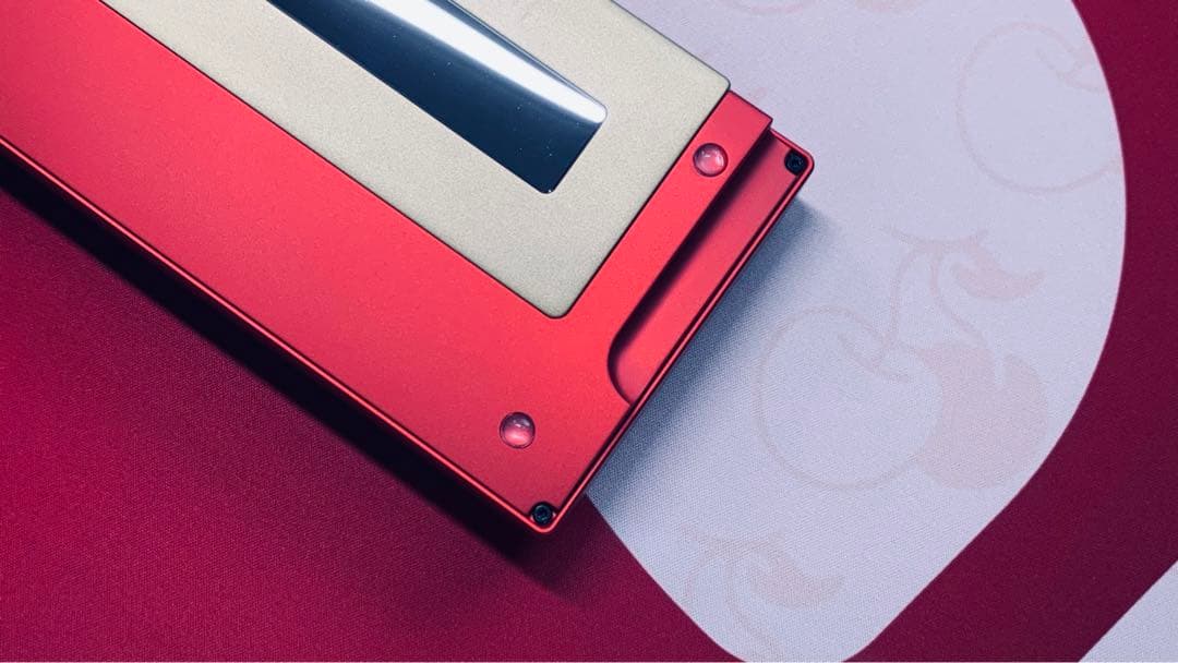 自作キーボード　delta50% レッド