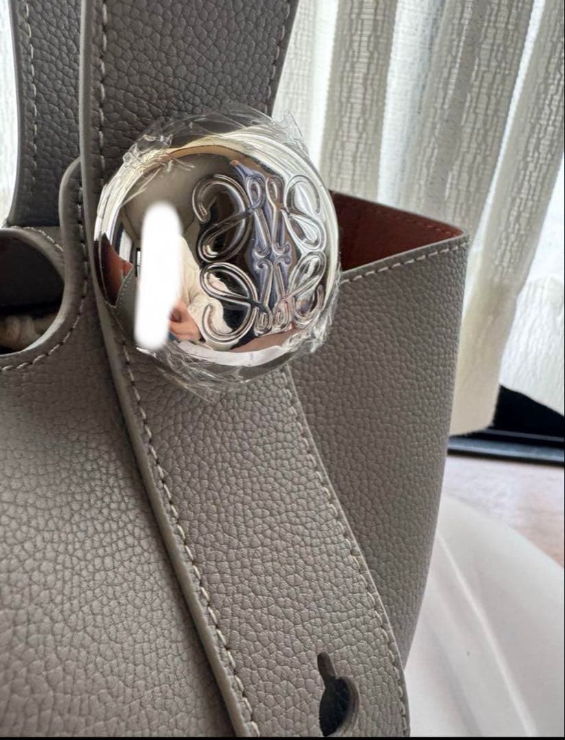 新品未使用⭐︎LOEWEペブルバケットミニショルダーハンドバッグ
