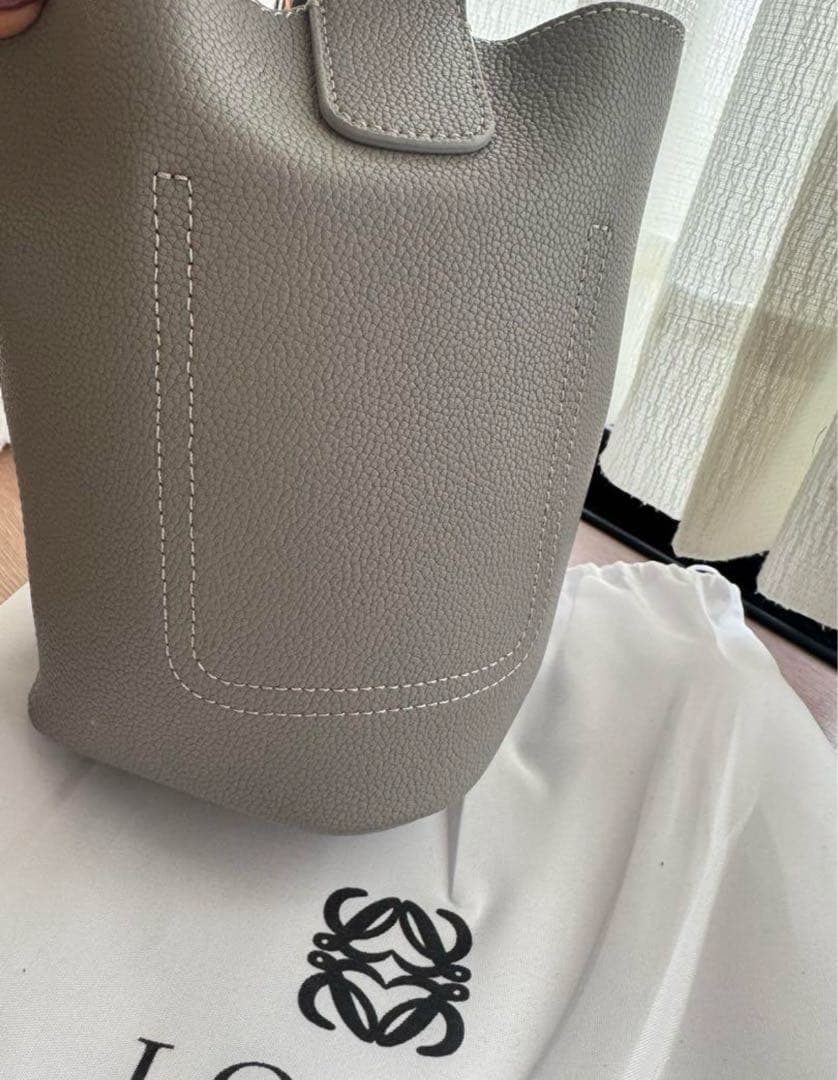 新品未使用⭐︎LOEWEペブルバケットミニショルダーハンドバッグ
