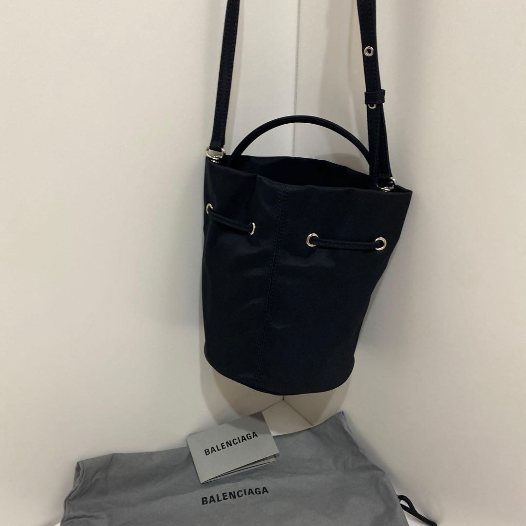 【超美品】BALENCIAGA ドローストリング　バケツバッグ　ショルダーバッグ