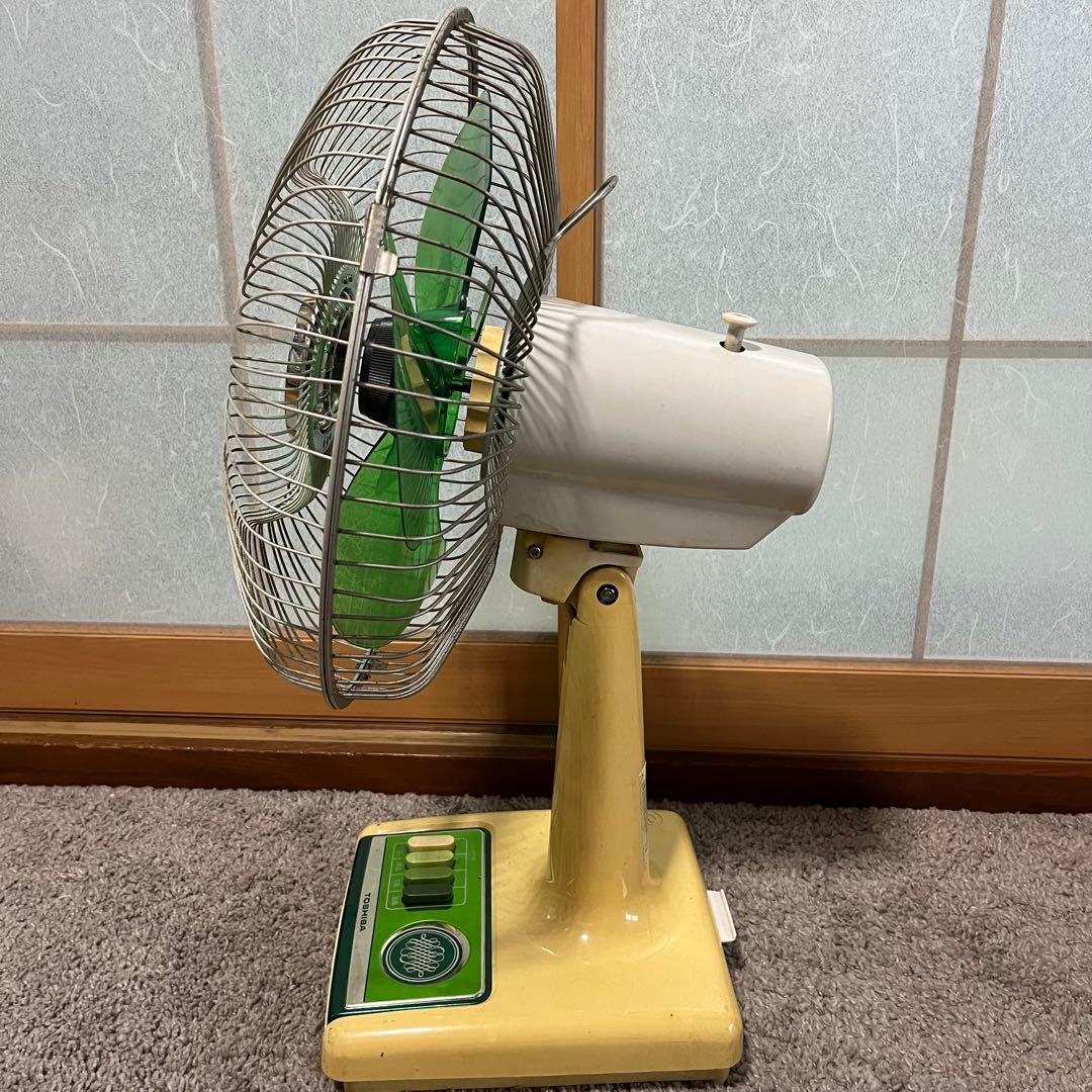 レトロポップ　スペースエイジ　グリーン４枚ファン　Toshiba