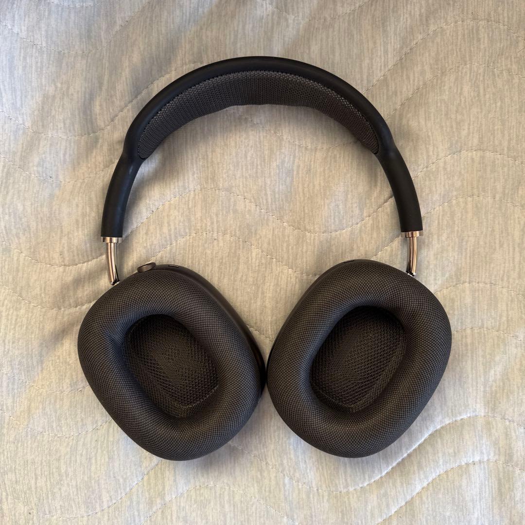 ヘッドホン AirPods Max