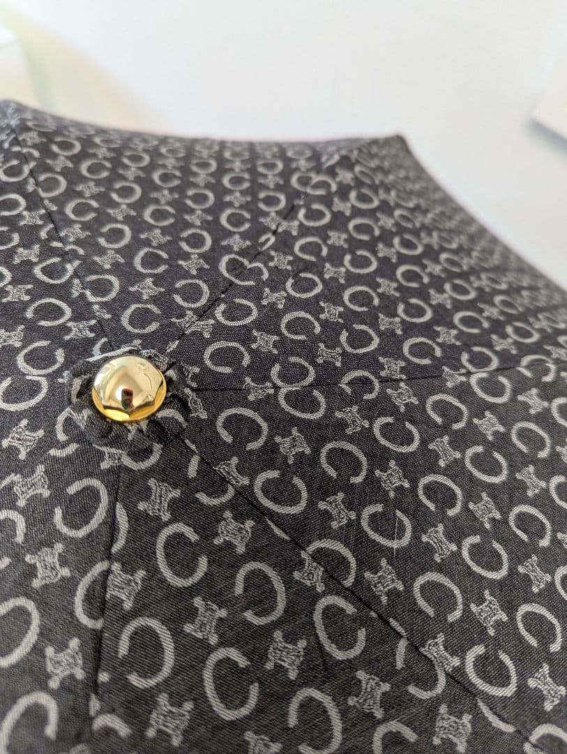 美品◇セリーヌ☆マダカム折り畳み傘　トリオンフ　晴雨兼用