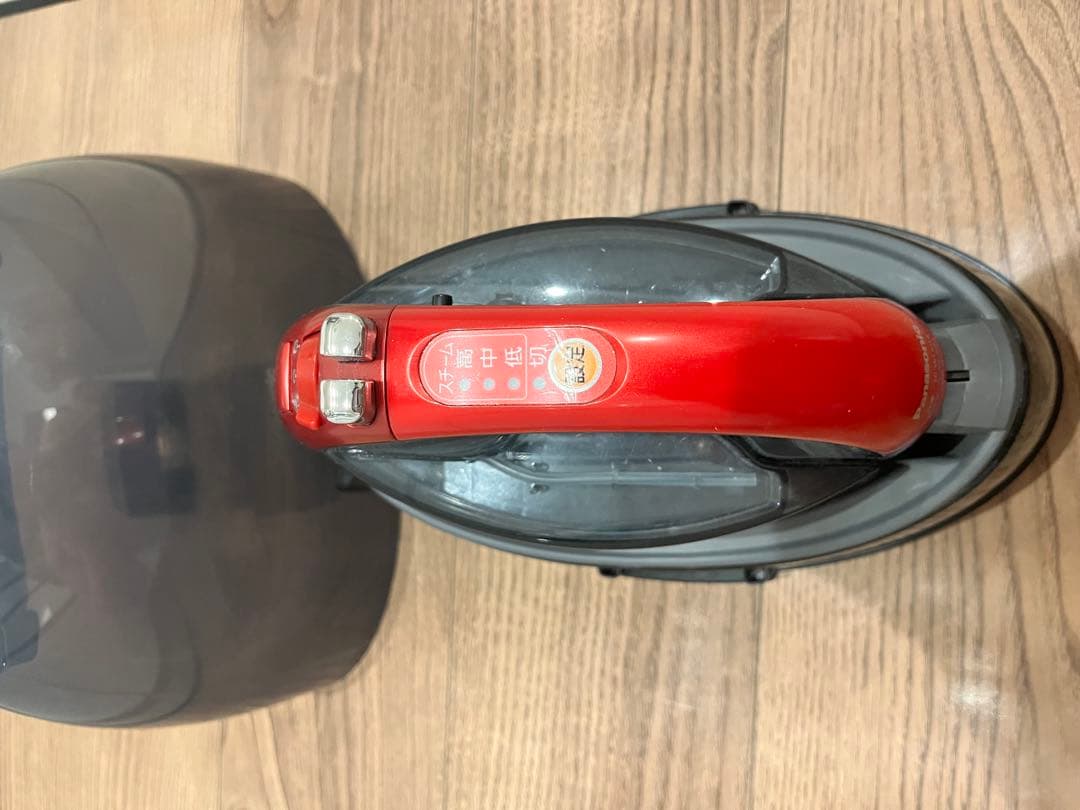 Panasonicレッド アイロンパナソニック コードレススチームWヘッド