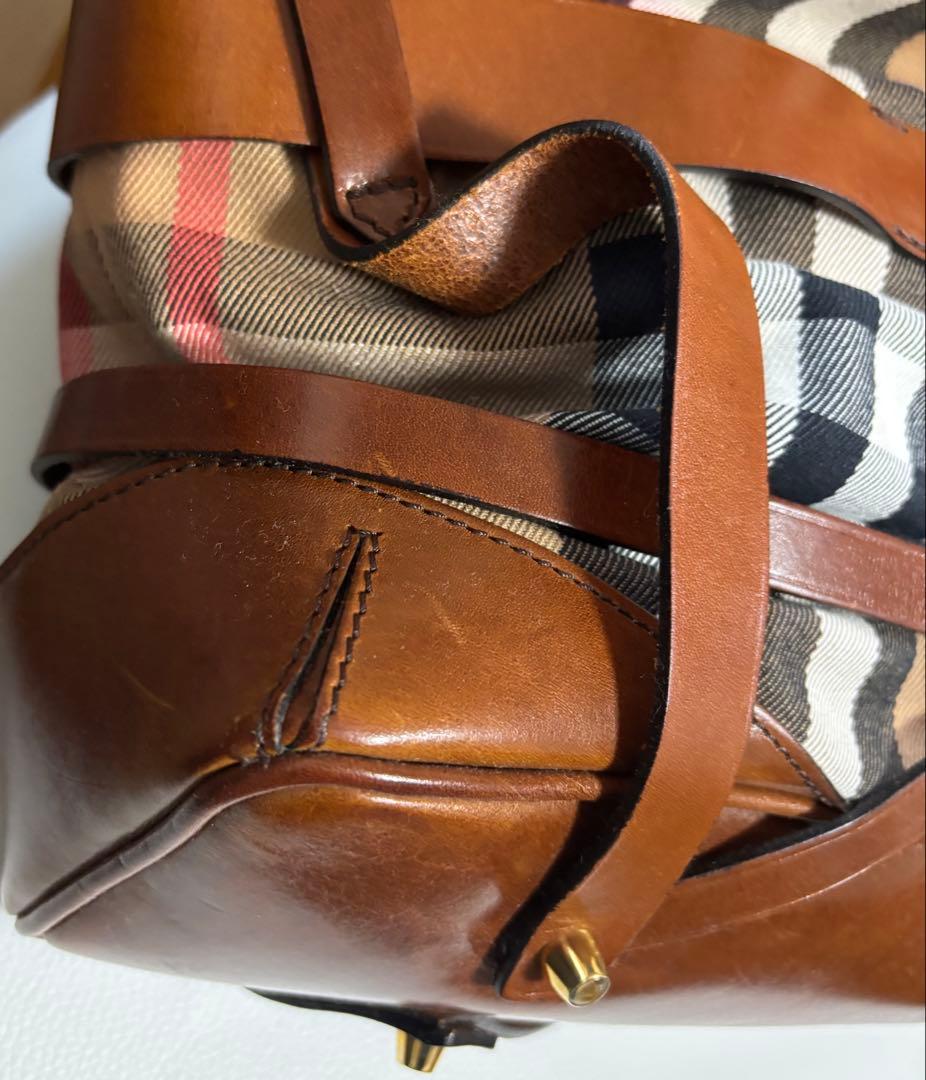 ほぼ未使用 Burberry ショルダーバッグ