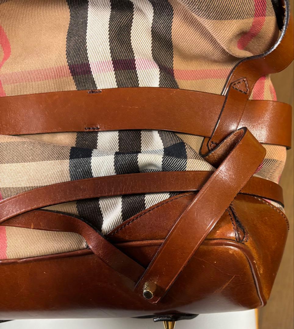 ほぼ未使用 Burberry ショルダーバッグ