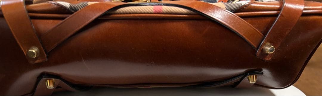 ほぼ未使用 Burberry ショルダーバッグ