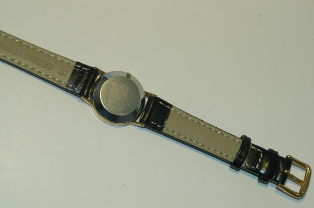 ♪【美品】OMEGA■レディース腕時計■Deville■QZ■1083 ♪