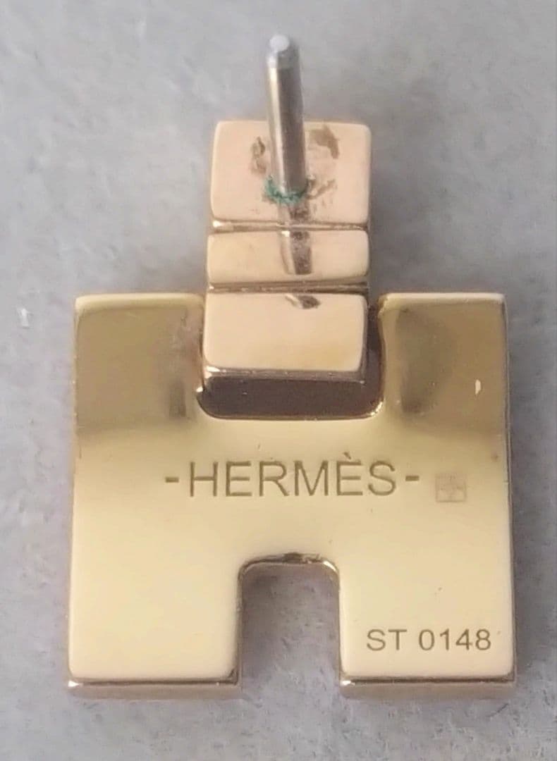 S*e様 HERMES エルメス アイリーンピアス 片方 金 × 黒 GP