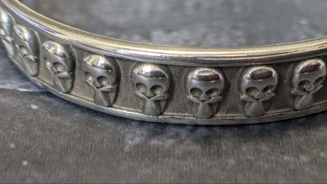 ②【Maid in italy】アレキサンダーマックイーン シルバー バングル