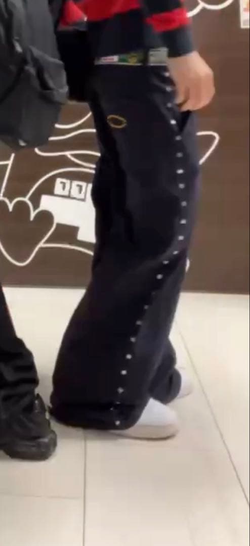 afb バギーチノパン　紺色　ショッパー付き