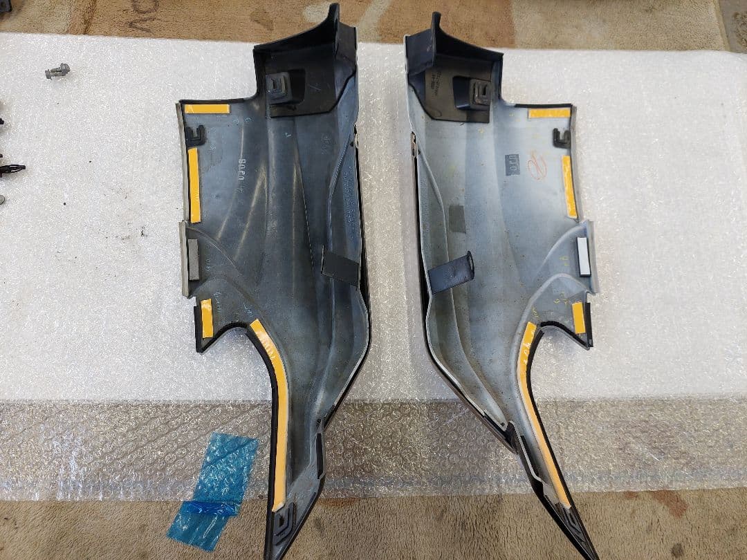 クラウンスポーツ　モデリスタ　リアスパッツ